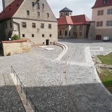 Burghof neu gepflastert ©FilmBurg Querfurt