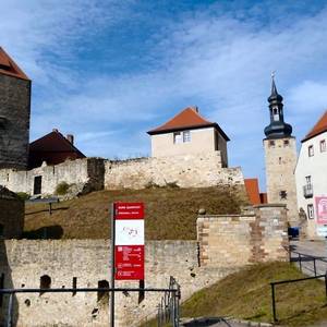 Käsehäuschen inmitten der Burganalge [(c): FilmBurg Querfurt]